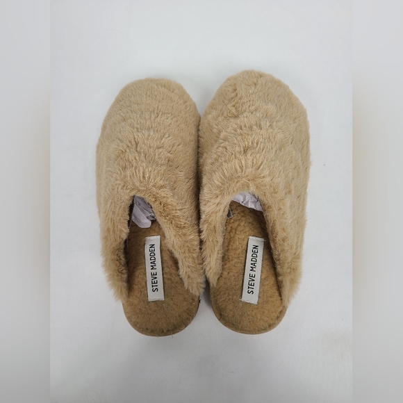 Steve Madden Fuzzy Slip On House Shoes Tan Size M With Box - Picture 8 of 11